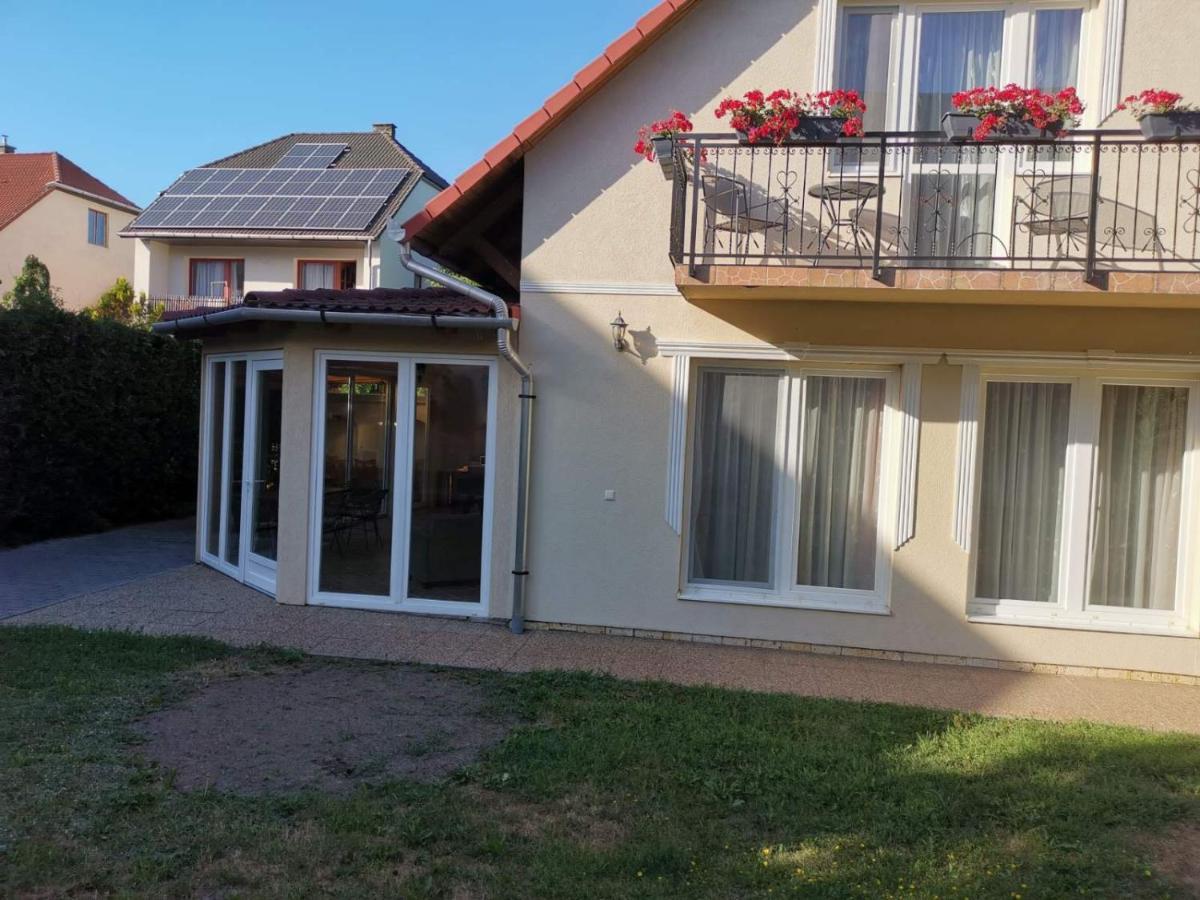 Hotel Harmonia Panzio Sárospatak Exterior foto